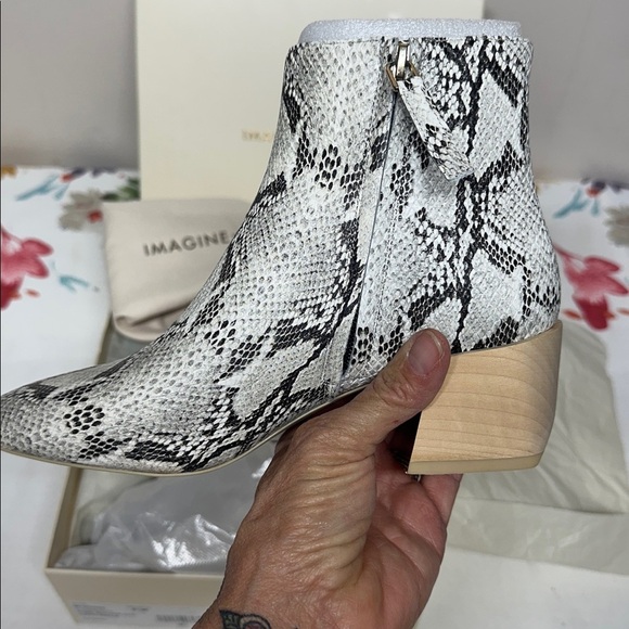 Vince Camuto Imagine IM-Quiana Leather Snakeskin Pattern Ankle Boots withDustbag - Picture 2 of 12